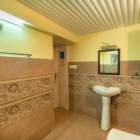 Zostel Homes Laida Sainj Exterior photo